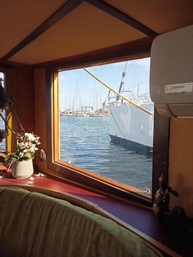 Bateau De Pirates Hotel กรุยซ็อง ภายนอก รูปภาพ