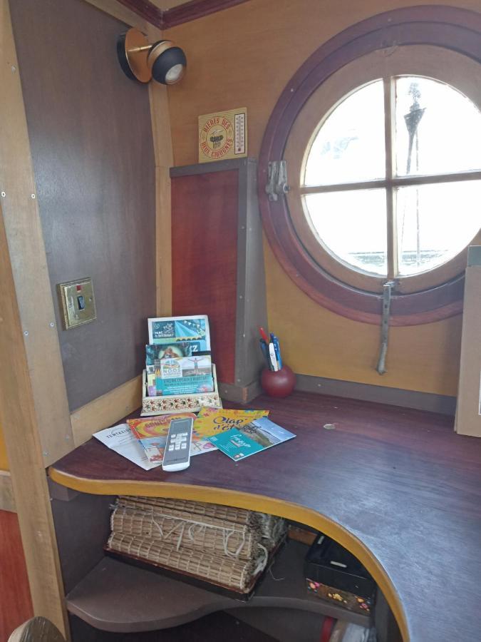 Bateau De Pirates Hotel กรุยซ็อง ภายนอก รูปภาพ