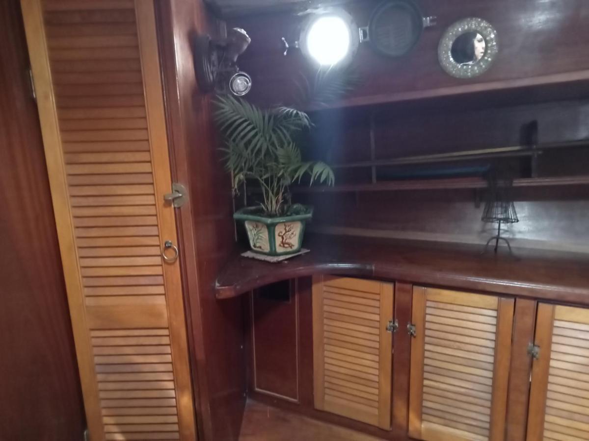 Bateau De Pirates Hotel กรุยซ็อง ภายนอก รูปภาพ